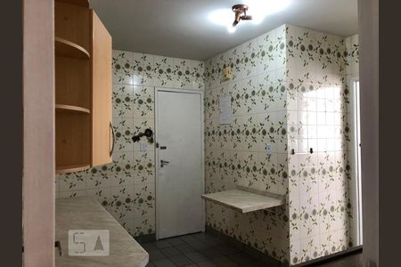 Cozinha de apartamento à venda com 3 quartos, 110m² em Icaraí, Niterói