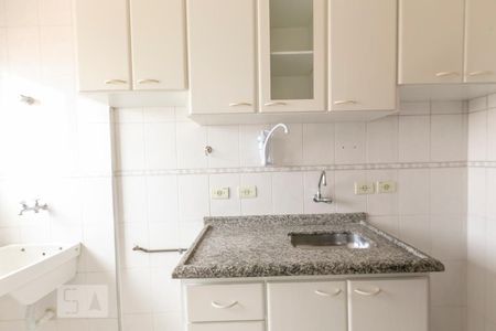 Cozinha de apartamento à venda com 1 quarto, 44m² em Vila Mangalot, São Paulo