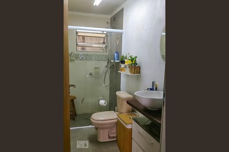 Banheiro de apartamento à venda com 3 quartos, 75m² em Centro, Campinas