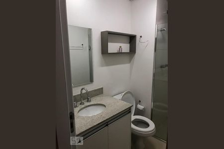 Banheiro de apartamento para alugar com 1 quarto, 27m² em Santa Efigênia, São Paulo