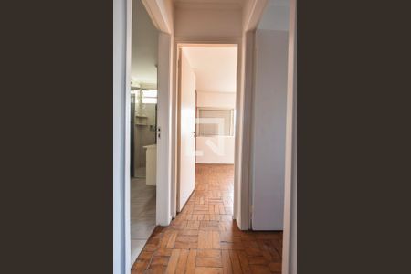 Corredor  de apartamento à venda com 2 quartos, 80m² em Vila Cordeiro, São Paulo