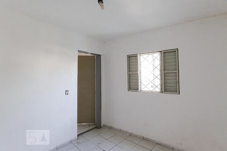 Quarto 2 de casa para alugar com 2 quartos, 65m² em Vila do Encontro, São Paulo