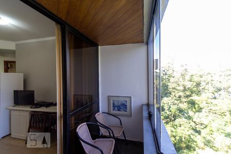 Varanda de apartamento para alugar com 1 quarto, 45m² em Paraíso do Morumbi, São Paulo