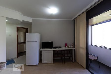 Sala de apartamento para alugar com 1 quarto, 45m² em Paraíso do Morumbi, São Paulo