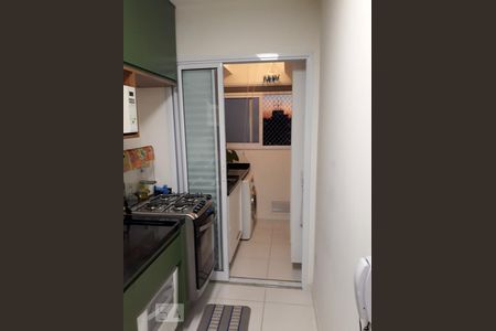 Cozinha de apartamento para alugar com 2 quartos, 69m² em Barra Funda, São Paulo