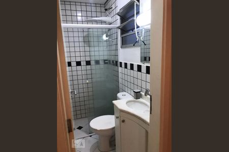 Banheiro de apartamento para alugar com 1 quarto, 42m² em Sumarezinho, São Paulo