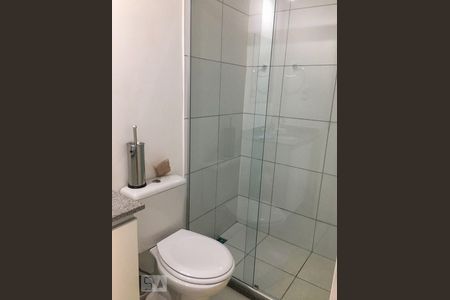 Banheiro da Suíte de apartamento à venda com 2 quartos, 70m² em Vila Ipojuca, São Paulo