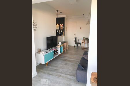 Sala de apartamento à venda com 2 quartos, 70m² em Vila Ipojuca, São Paulo