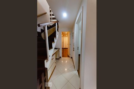 Corredor de apartamento à venda com 3 quartos, 140m² em Jardim Botânico, Rio de Janeiro