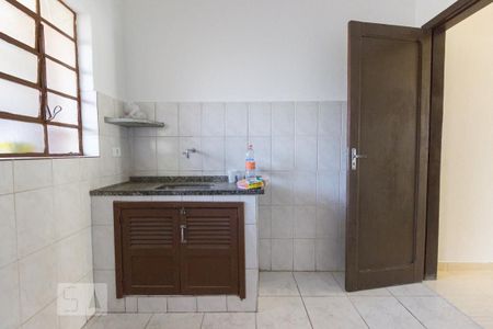 Cozinha de casa para alugar com 1 quarto, 60m² em Carandiru, São Paulo