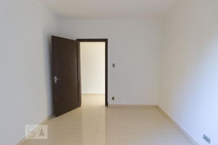 Quarto de casa para alugar com 1 quarto, 60m² em Carandiru, São Paulo