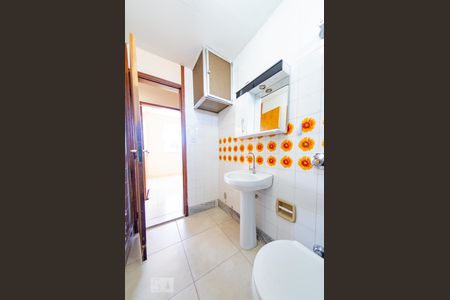 Banheiro de apartamento à venda com 3 quartos, 90m² em Santo André, Belo Horizonte