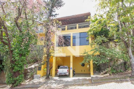 Fachada de casa de condomínio para alugar com 4 quartos, 486m² em Itanhangá, Rio de Janeiro