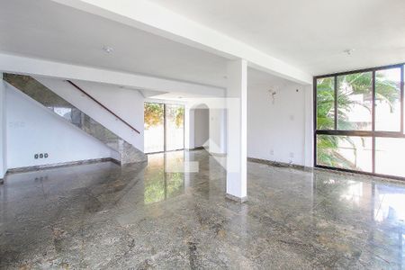 Sala de casa de condomínio para alugar com 4 quartos, 486m² em Itanhangá, Rio de Janeiro