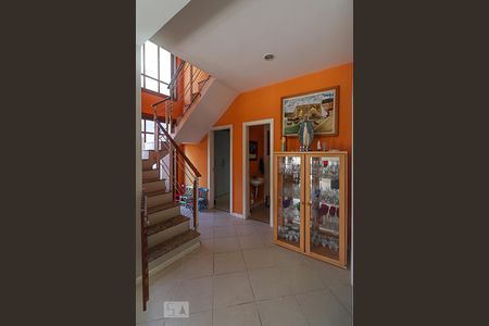 Hall de casa de condomínio para alugar com 6 quartos, 260m² em Vargem Pequena, Rio de Janeiro
