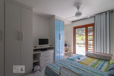 Suíte 1 de casa de condomínio para alugar com 6 quartos, 260m² em Vargem Pequena, Rio de Janeiro