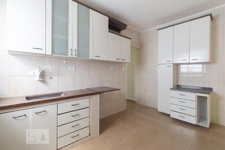 Cozinha de casa para alugar com 3 quartos, 100m² em Vila Prudente, São Paulo