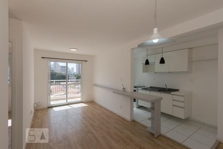 Sala de apartamento para alugar com 2 quartos, 60m² em Santo Amaro, São Paulo