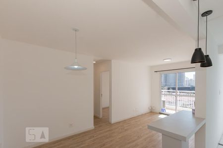 Sala de apartamento para alugar com 2 quartos, 60m² em Santo Amaro, São Paulo