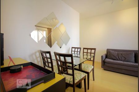 Sala de apartamento para alugar com 2 quartos, 55m² em Vila Gomes, São Paulo