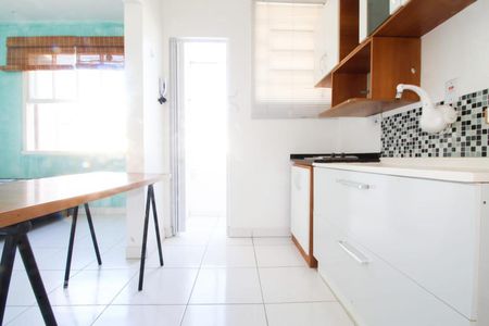 Kitnet de kitnet/studio para alugar com 1 quarto, 27m² em Cidade Baixa, Porto Alegre