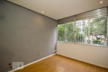 Sala de apartamento para alugar com 1 quarto, 38m² em Leme, Rio de Janeiro