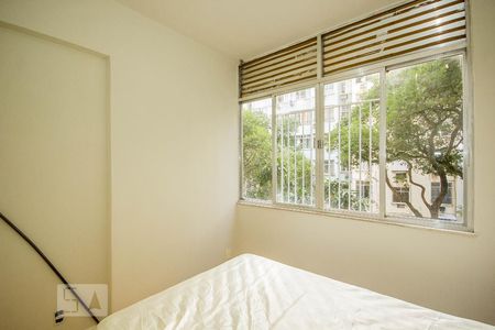 Quarto 1 de apartamento para alugar com 1 quarto, 38m² em Leme, Rio de Janeiro