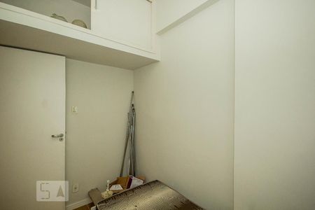 Quarto 2 de apartamento para alugar com 1 quarto, 38m² em Leme, Rio de Janeiro