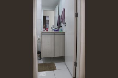 Banheiro de apartamento para alugar com 2 quartos, 53m² em Vila Moraes, São Paulo