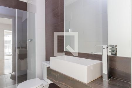 Lavabo - Banheiro  de apartamento para alugar com 3 quartos, 113m² em Vila Gumercindo, São Paulo