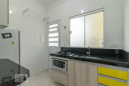 Cozinha de kitnet/studio para alugar com 1 quarto, 20m² em Vila São Pedro, Santo André