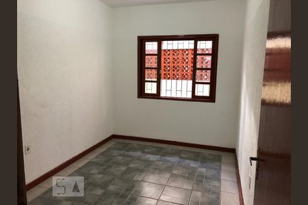 Quarto 1 de casa de condomínio para alugar com 2 quartos, 75m² em Barreiros, São José