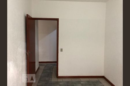 Quarto 1 de casa de condomínio para alugar com 2 quartos, 75m² em Barreiros, São José