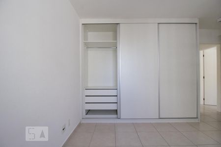 Suite - Armário de apartamento para alugar com 3 quartos, 73m² em Recreio dos Bandeirantes, Rio de Janeiro