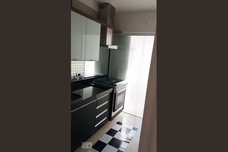 Cozinha de apartamento para alugar com 2 quartos, 60m² em Parque Imperial, São Paulo