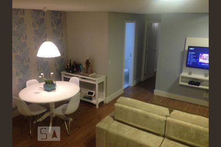 Sala de apartamento para alugar com 2 quartos, 64m² em Jardim Parque Morumbi, São Paulo