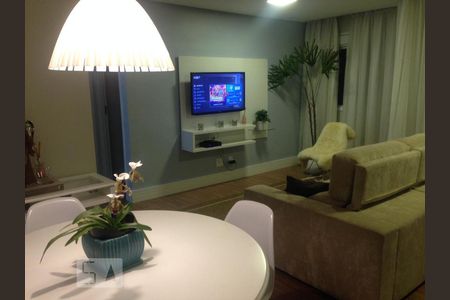 Sala de apartamento para alugar com 2 quartos, 64m² em Jardim Parque Morumbi, São Paulo