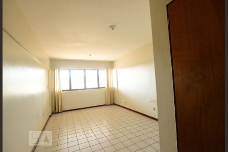 Sala de kitnet/studio para alugar com 1 quarto, 22m² em Asa Norte, Brasília