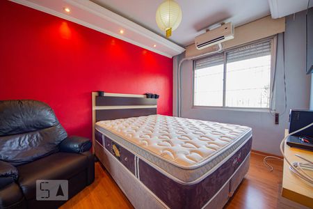 Quarto 1 de apartamento para alugar com 2 quartos, 78m² em Jardim do Salso, Porto Alegre