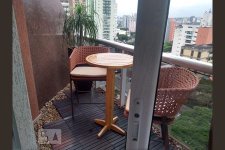 Varanda  de apartamento à venda com 1 quarto, 104m² em Jardim Sílvia, Santo André