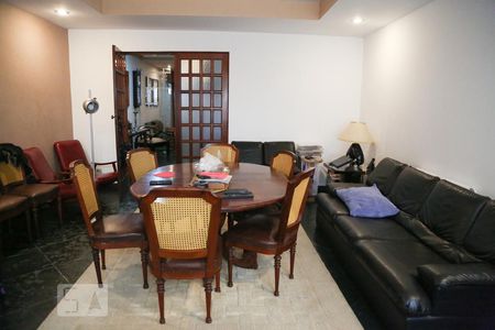 Sala de casa à venda com 3 quartos, 299m² em Planalto Paulista, São Paulo