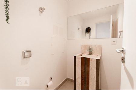 Lavabo de apartamento para alugar com 2 quartos, 70m² em Santa Cecília, São Paulo