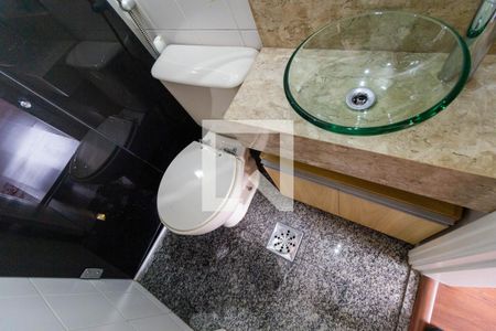 Banheiro de apartamento à venda com 3 quartos, 180m² em Bela Aliança, São Paulo