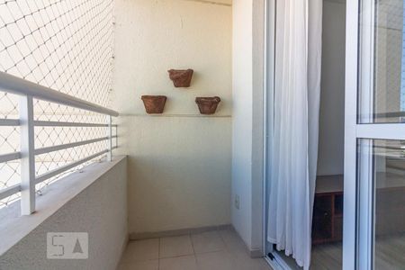 Varanda de apartamento à venda com 2 quartos, 67m² em Jardim Ester Yolanda, São Paulo