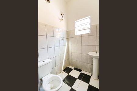 Banheiro de casa para alugar com 1 quarto, 30m² em Vila Maria, São Paulo
