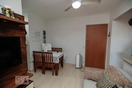 Sala de apartamento à venda com 2 quartos, 49m² em Cascadura, Rio de Janeiro