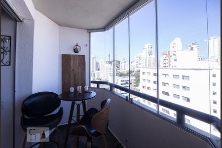Varanda Sala de apartamento à venda com 3 quartos, 125m² em Vila Pompéia, São Paulo