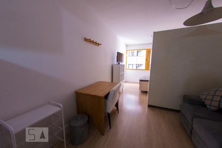 Studio à venda com 27m², 1 quarto e 1 vagaSala