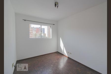 Sala de apartamento para alugar com 1 quarto, 34m² em Centro, Curitiba