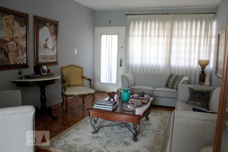 Sala de Estar de casa para alugar com 3 quartos, 170m² em Vila Municipal, Jundiaí